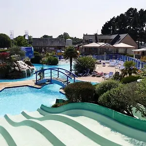 https://charmant-bungalow-en-camping-5-avec-piscine.inbrittany.com